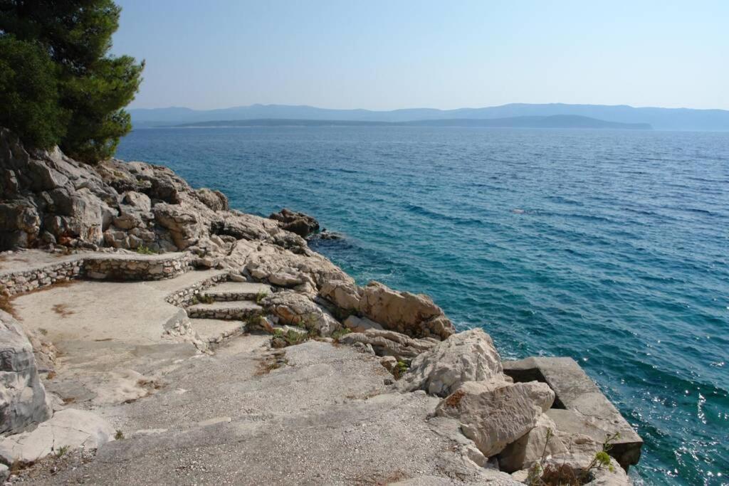 A Small Stone House By The Sea, In A Wineyard Nerezisca ภายนอก รูปภาพ